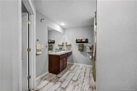 962 SW Mcelroy Avenue Port St Lucie FL 34953