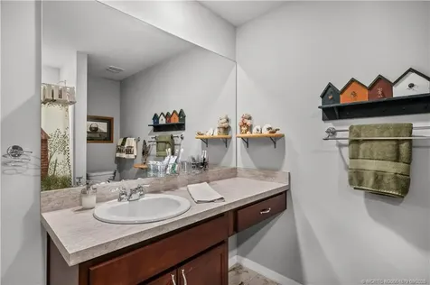 962 SW Mcelroy Avenue Port St Lucie FL 34953