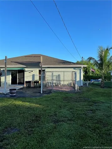 962 SW Mcelroy Avenue Port St Lucie FL 34953