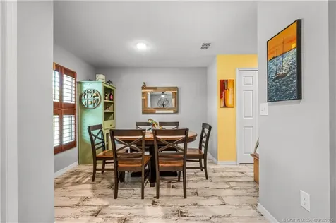 962 SW Mcelroy Avenue Port St Lucie FL 34953