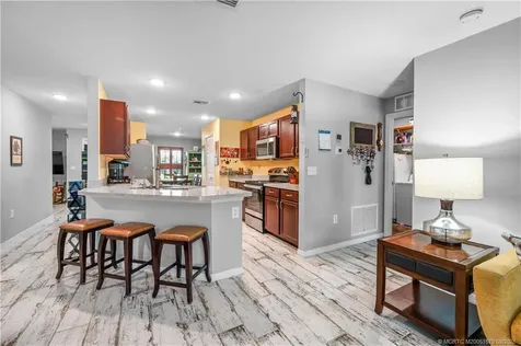 962 SW Mcelroy Avenue Port St Lucie FL 34953