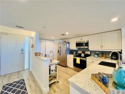 5051 N Highway A1a Fort Pierce FL 34949