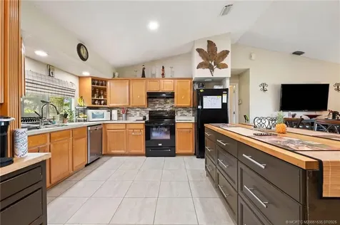 331 NW Dearman Street Port St Lucie FL 34983