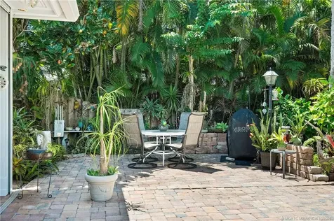 4 Lantana Lane Sewalls Point FL 34996