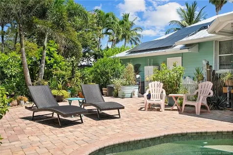 4 Lantana Lane Sewalls Point FL 34996