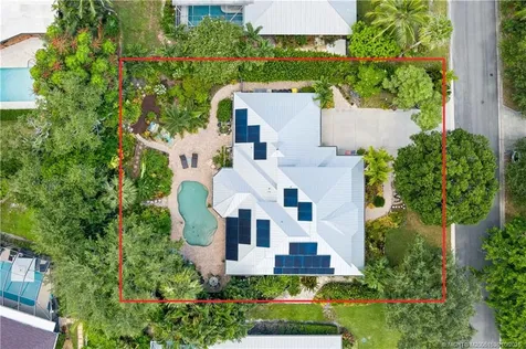 4 Lantana Lane Sewalls Point FL 34996