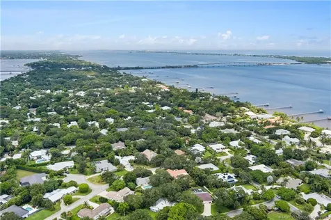 4 Lantana Lane Sewalls Point FL 34996