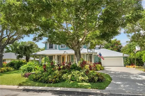 4 Lantana Lane Sewalls Point FL 34996