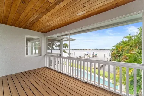 700 SW Saint Lucie Crescent Stuart FL 34994