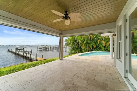 700 SW Saint Lucie Crescent Stuart FL 34994