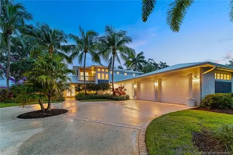 700 SW Saint Lucie Crescent Stuart FL 34994