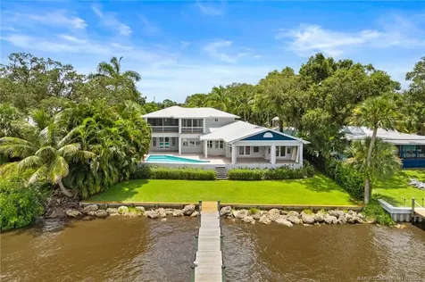 700 SW Saint Lucie Crescent Stuart FL 34994