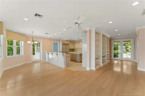 700 SW Saint Lucie Crescent Stuart FL 34994