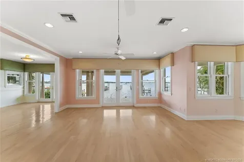 700 SW Saint Lucie Crescent Stuart FL 34994