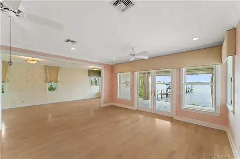 700 SW Saint Lucie Crescent Stuart FL 34994