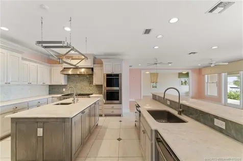 700 SW Saint Lucie Crescent Stuart FL 34994