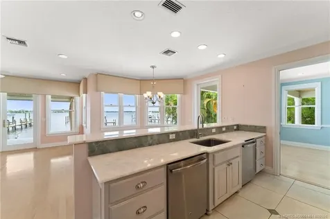 700 SW Saint Lucie Crescent Stuart FL 34994