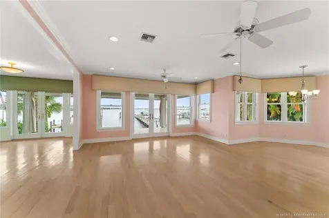 700 SW Saint Lucie Crescent Stuart FL 34994