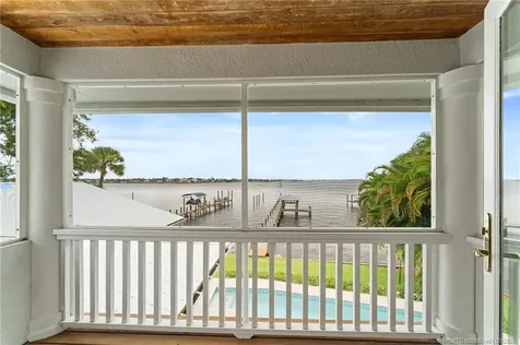 700 SW Saint Lucie Crescent Stuart FL 34994