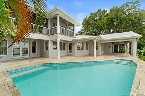 700 SW Saint Lucie Crescent Stuart FL 34994