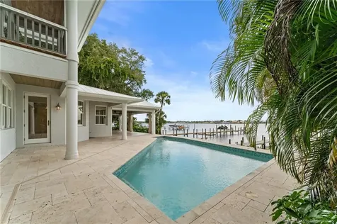 700 SW Saint Lucie Crescent Stuart FL 34994