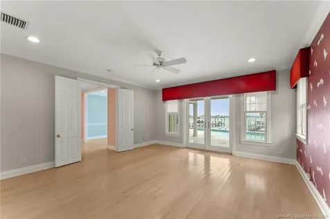 700 SW Saint Lucie Crescent Stuart FL 34994