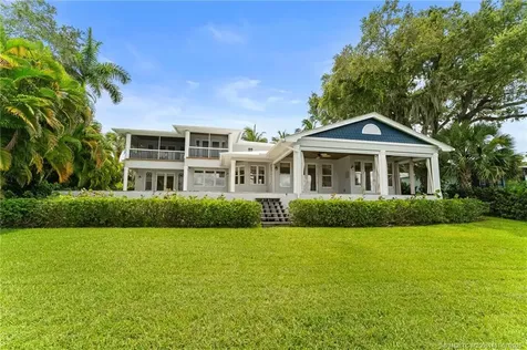 700 SW Saint Lucie Crescent Stuart FL 34994