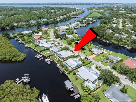 562 SW Pine Tree Lane Palm City FL 34990