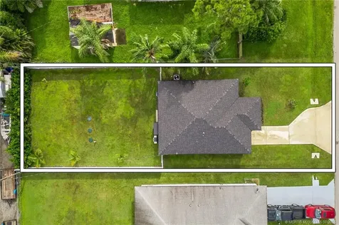2919 SE Cypress Street Stuart FL 34997