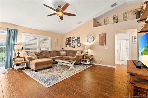 3198 SW Bridge Street Port St Lucie FL 34953