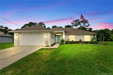 3198 SW Bridge Street Port St Lucie FL 34953