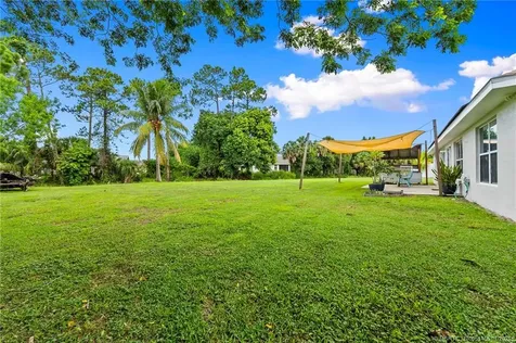 3198 SW Bridge Street Port St Lucie FL 34953