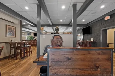 514 NW Dixie Highway Stuart FL 34994