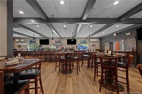 514 NW Dixie Highway Stuart FL 34994