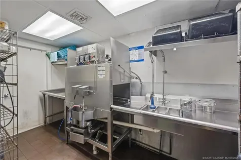 514 NW Dixie Highway Stuart FL 34994