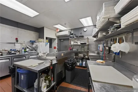 514 NW Dixie Highway Stuart FL 34994