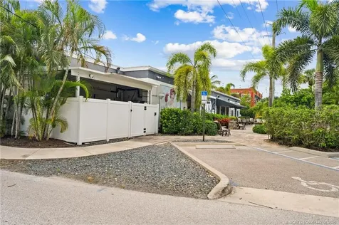 514 NW Dixie Highway Stuart FL 34994