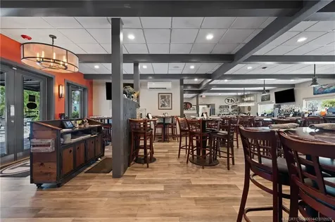 514 NW Dixie Highway Stuart FL 34994