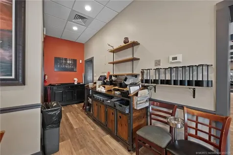 514 NW Dixie Highway Stuart FL 34994