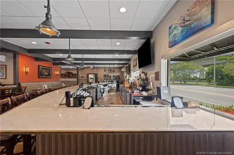 514 NW Dixie Highway Stuart FL 34994