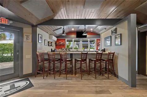 514 NW Dixie Highway Stuart FL 34994