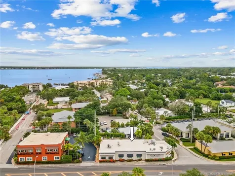514 NW Dixie Highway Stuart FL 34994