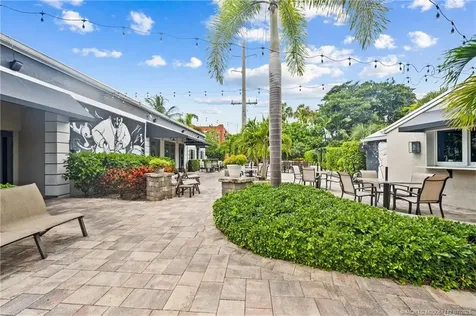 514 NW Dixie Highway Stuart FL 34994