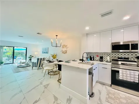 4225 N Highway A1a Fort Pierce FL 34949