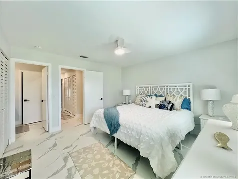 4225 N Highway A1a Fort Pierce FL 34949