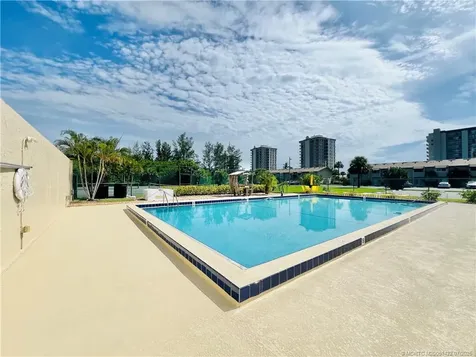 4225 N Highway A1a Fort Pierce FL 34949