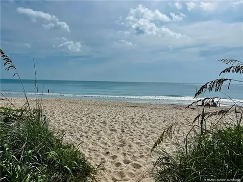 4225 N Highway A1a Fort Pierce FL 34949