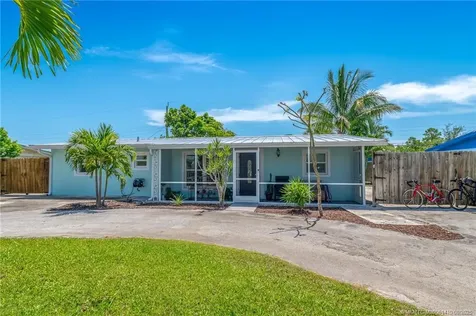2859 NE Hickory Ridge Avenue Jensen Beach FL 34957
