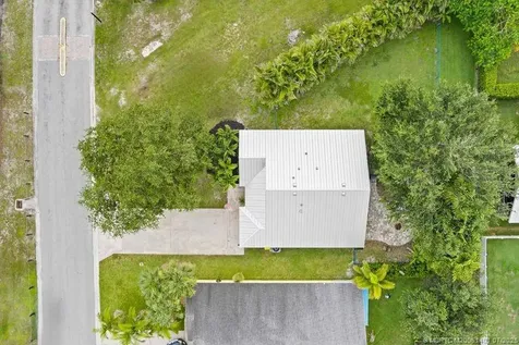 8897 SW Fishermans Wharf Drive Stuart FL 34997