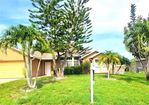 1957 SE Sandia Drive Port St Lucie FL 34983